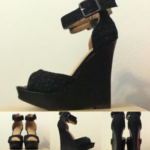 Black wedge heel with ankle strap - Size 5